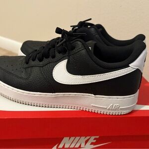 Nike Air Force 1 Black White